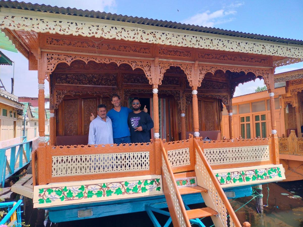 Heritage Shreen Houseboat Srinagar  Exterior photo