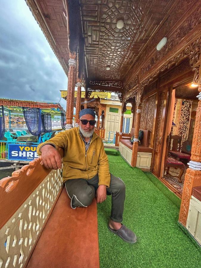 Heritage Shreen Houseboat Srinagar  Exterior photo